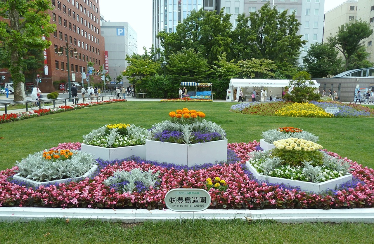 北海道の札幌の観光旅行 大通公園