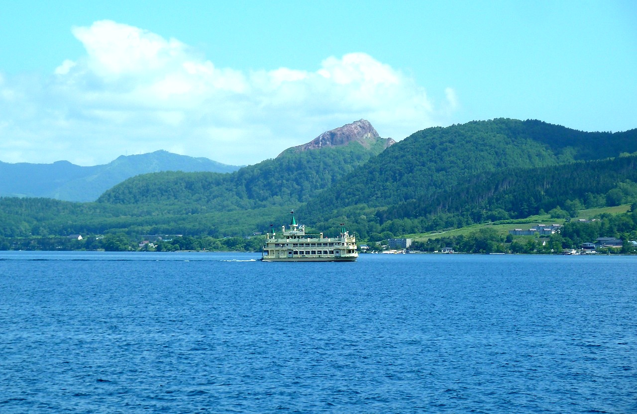北海道の洞爺湖の観光旅行 クルーズ!